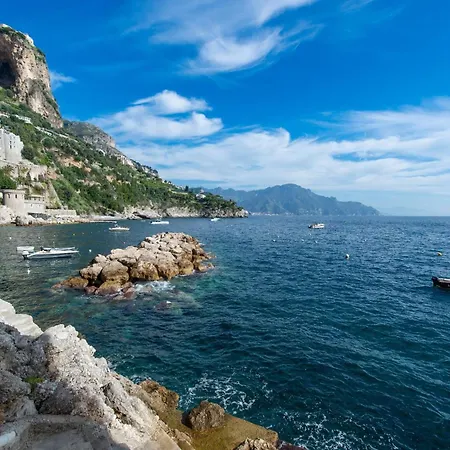 Apartment Poseidone , A Due Passi Dalla