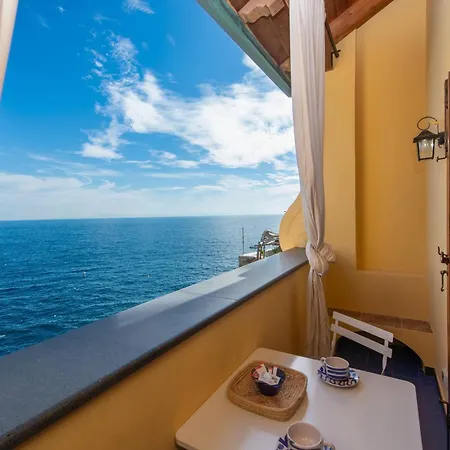 Poseidone , A Due Passi Dalla * Conca dei Marini