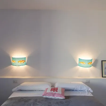 Poseidone , A Due Passi Dalla Apartment *