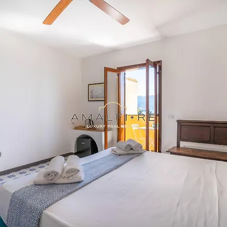 Poseidone , A Due Passi Dalla * Conca dei Marini