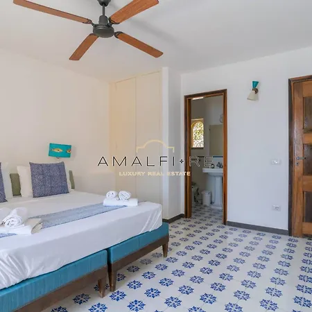 Apartment Poseidone , A Due Passi Dalla *